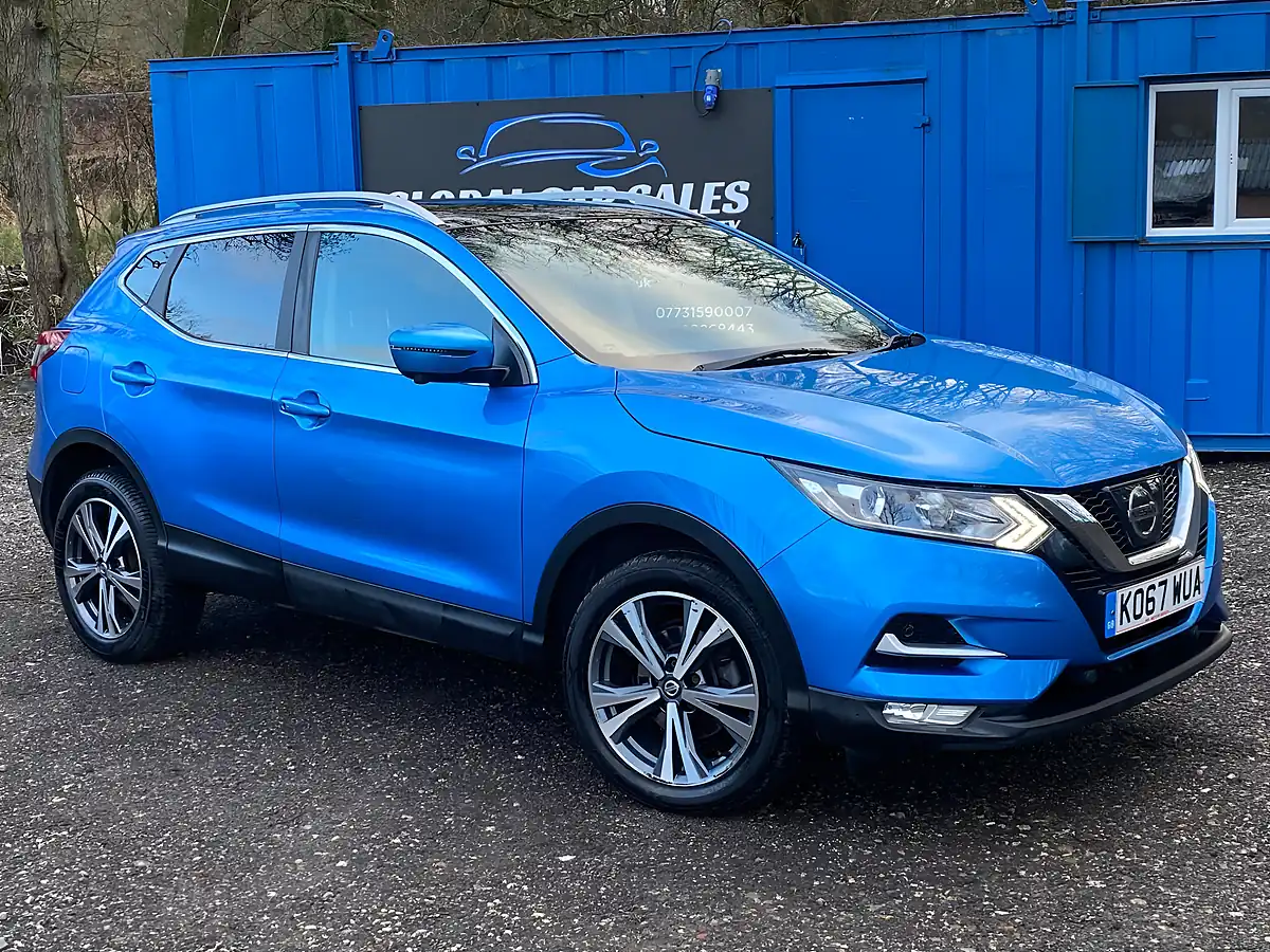 Used 2018 Nissan Qashqai N-Connecta Blue - Interior and Exterior details 7