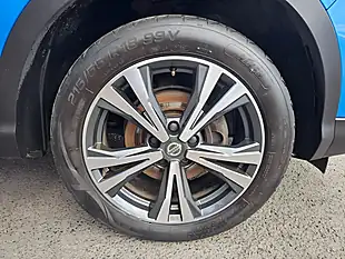 Used 2018 Nissan Qashqai N-Connecta Blue - Interior and Exterior details 18