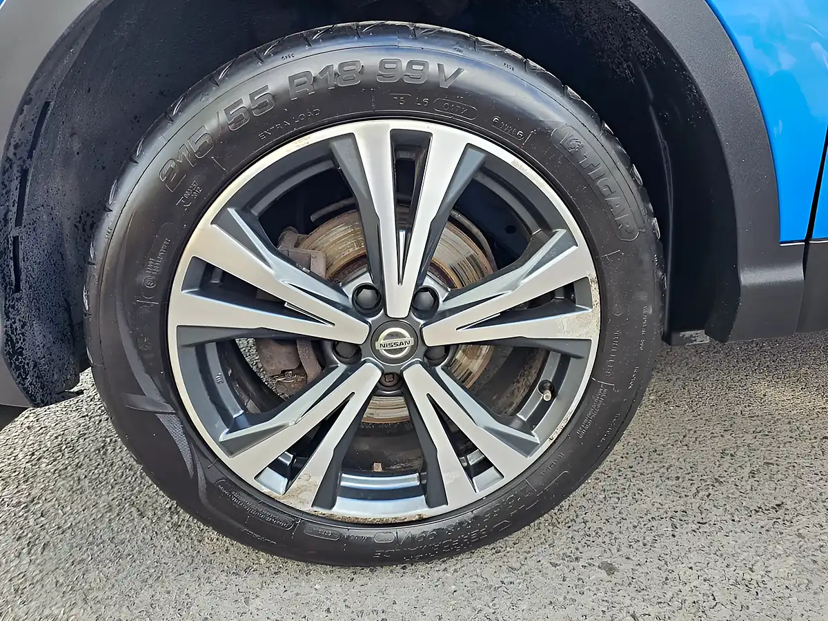 Used 2018 Nissan Qashqai N-Connecta Blue - Interior and Exterior details 19