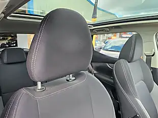 Used 2018 Nissan Qashqai N-Connecta Blue - Interior and Exterior details 7