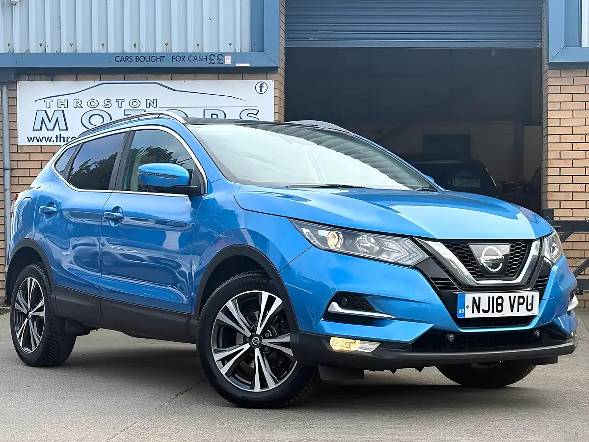 Used 2018 Nissan Qashqai N-Connecta Blue - Front View