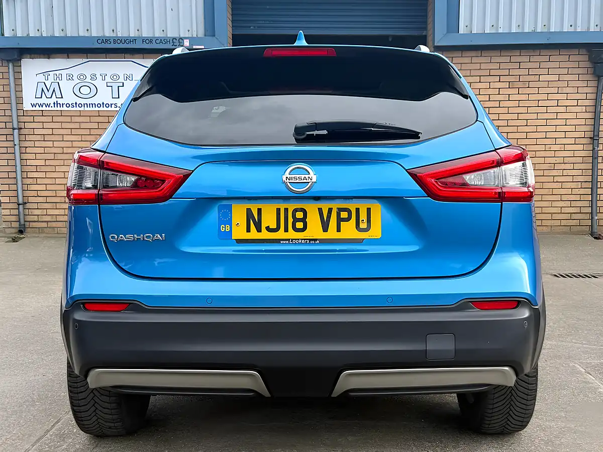 Used 2018 Nissan Qashqai N-Connecta Blue - Interior and Exterior details 8