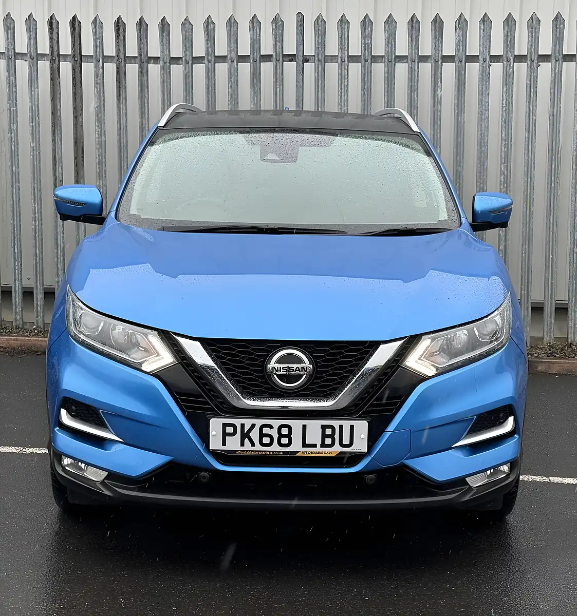 Used 2018 Nissan Qashqai N-Connecta Blue - Interior and Exterior details 3