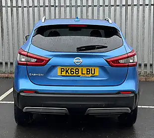 Used 2018 Nissan Qashqai N-Connecta Blue - Interior and Exterior details 6