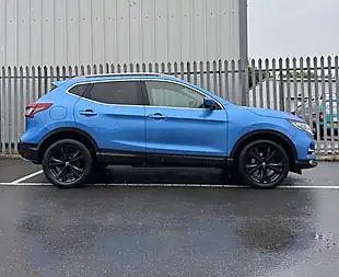 Used 2018 Nissan Qashqai N-Connecta Blue - Interior and Exterior details 7