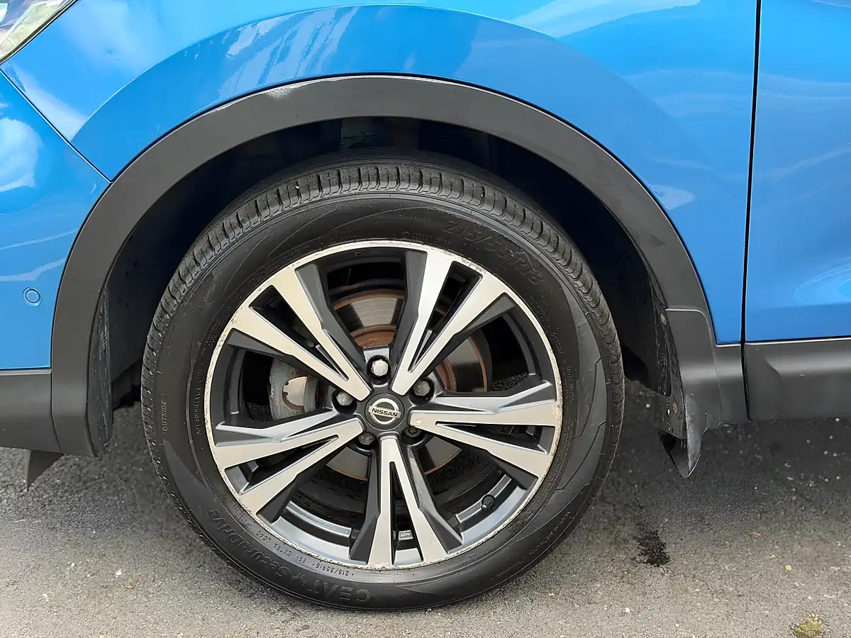 Used 2018 Nissan Qashqai N-Connecta Blue - Interior and Exterior details 10