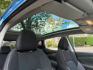 Used 2018 Nissan Qashqai N-Connecta Blue - Interior and Exterior details 11