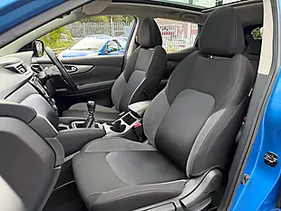 Used 2018 Nissan Qashqai N-Connecta Blue - Interior and Exterior details 12