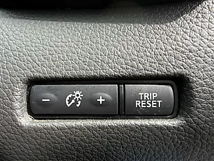 Used 2018 Nissan Qashqai N-Connecta Blue - Interior and Exterior details 16