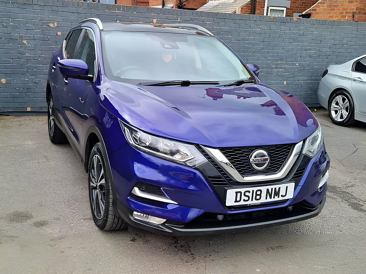 Used 2018 Nissan Qashqai N-Connecta Blue - Interior and Exterior details 3