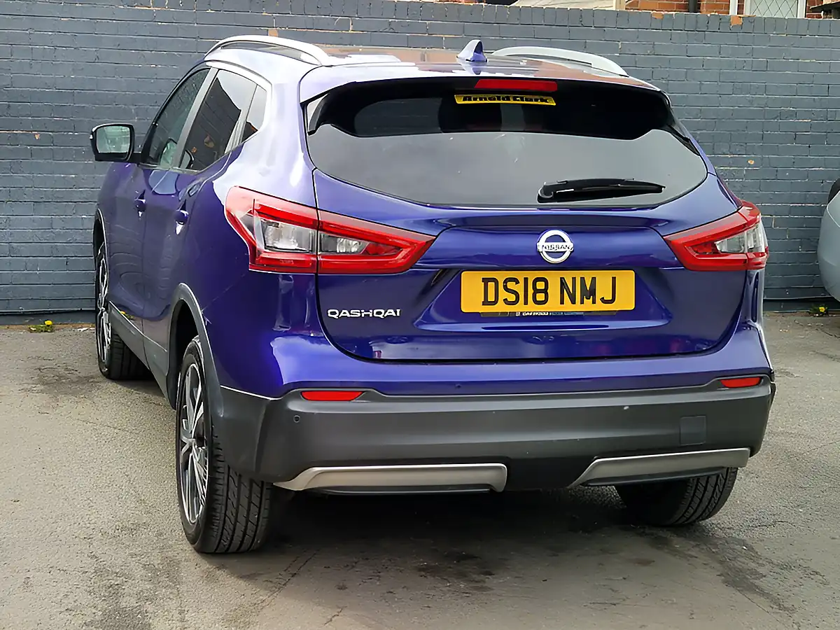 Used 2018 Nissan Qashqai N-Connecta Blue - Interior and Exterior details 8