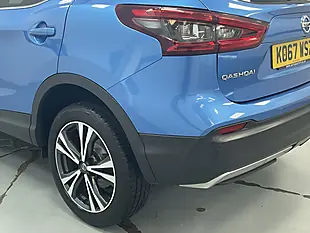 Used 2018 Nissan Qashqai N-Connecta Blue - Interior and Exterior details 13