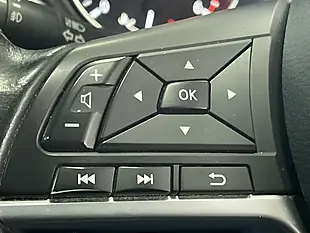 Used 2018 Nissan Qashqai N-Connecta Blue - Interior and Exterior details 15
