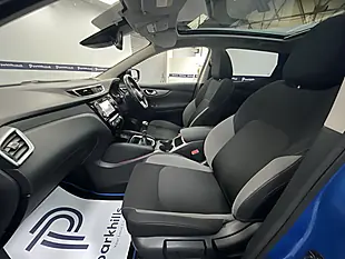 Used 2018 Nissan Qashqai N-Connecta Blue - Interior and Exterior details 5
