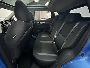 Used 2018 Nissan Qashqai N-Connecta Blue - Interior and Exterior details 9