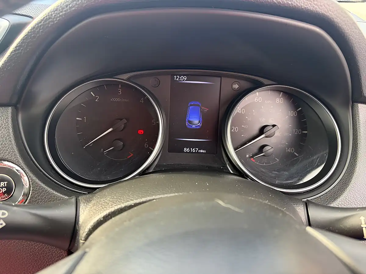 Used 2018 Nissan Qashqai N-Connecta Blue - Interior and Exterior details 12