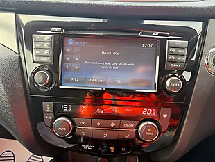Used 2018 Nissan Qashqai N-Connecta Blue - Interior and Exterior details 13