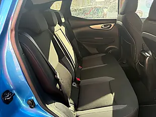 Used 2018 Nissan Qashqai N-Connecta Blue - Interior and Exterior details 17