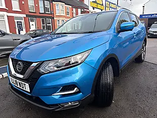 Used 2018 Nissan Qashqai N-Connecta Blue - Interior and Exterior details 3