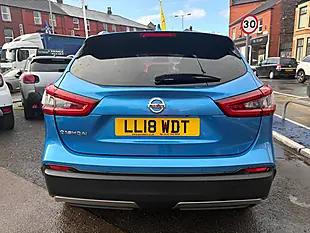 Used 2018 Nissan Qashqai N-Connecta Blue - Interior and Exterior details 6