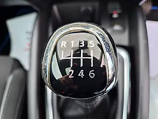 Used 2018 Nissan Qashqai N-Connecta Blue - Interior and Exterior details 12