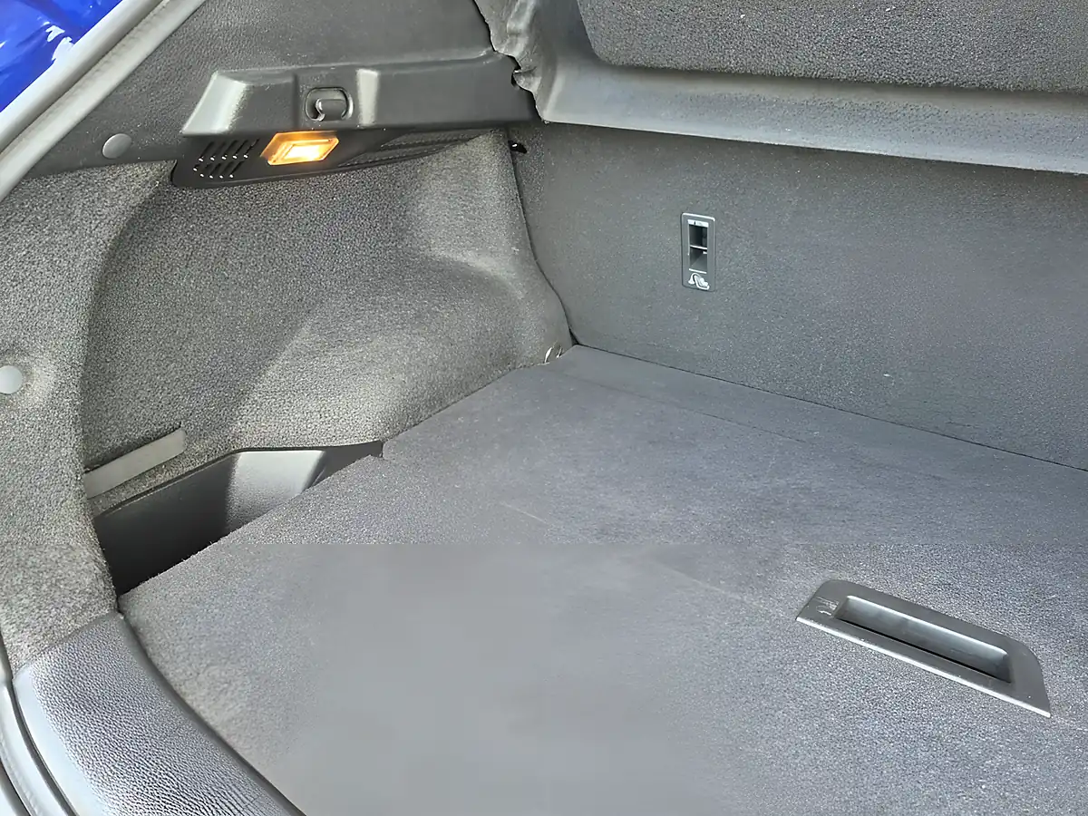 Used 2018 Nissan Qashqai N-Connecta Blue - Interior and Exterior details 11