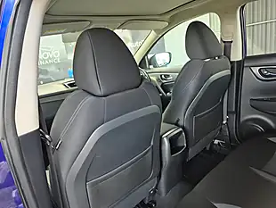 Used 2018 Nissan Qashqai N-Connecta Blue - Interior and Exterior details 18