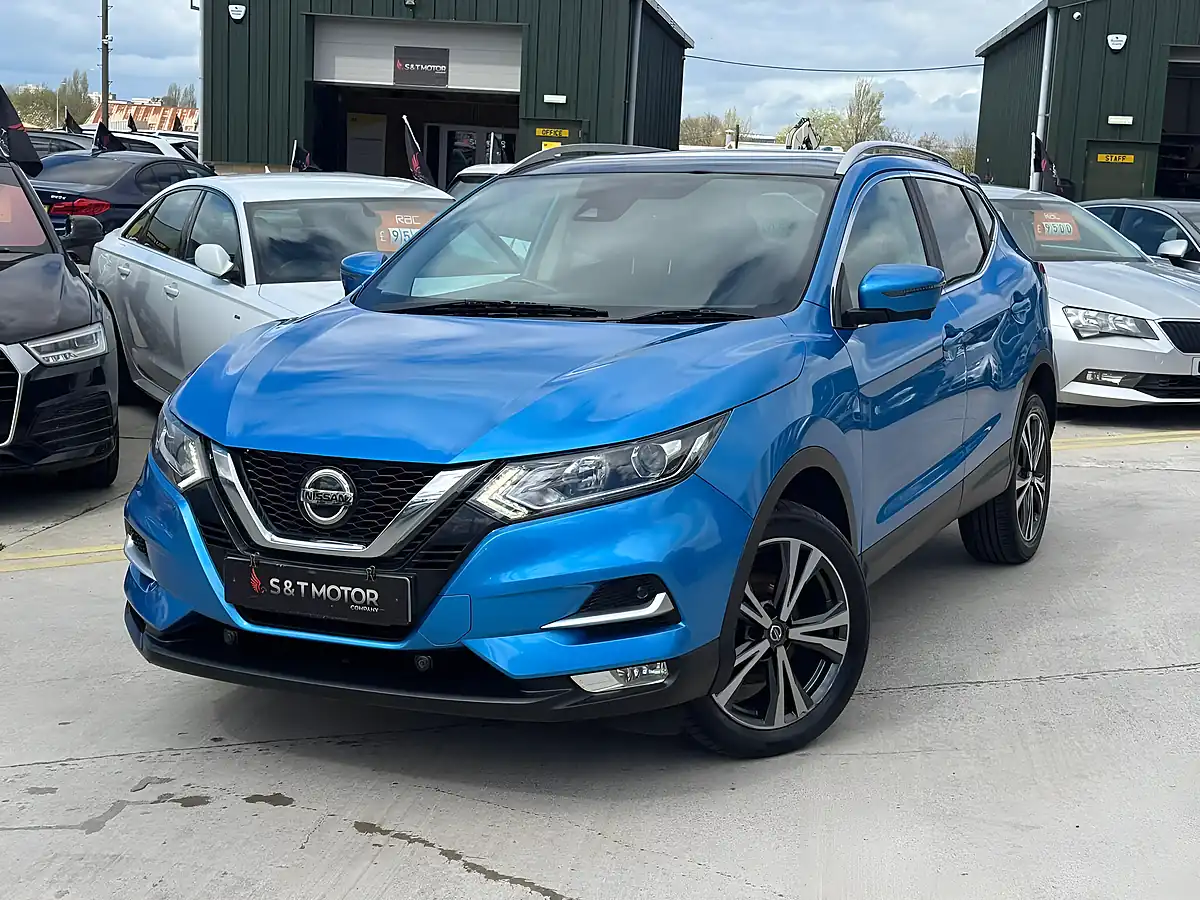 Used 2018 Nissan Qashqai N-Connecta Blue - Interior and Exterior details 6
