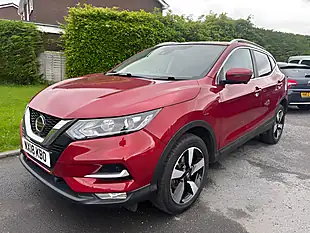 Used 2018 Nissan Qashqai N-Connecta Burgundy Red - Interior and Exterior details 2