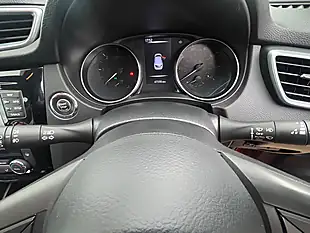 Used 2018 Nissan Qashqai N-Connecta Burgundy Red - Interior and Exterior details 6