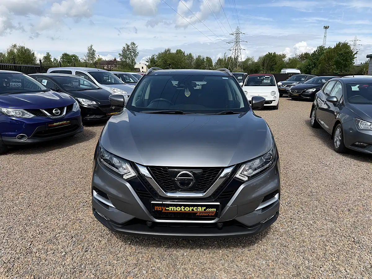 Used 2018 Nissan Qashqai N-Connecta Grey - Interior and Exterior details 3
