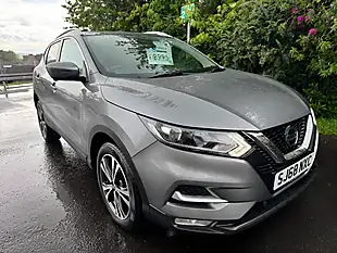 Used 2018 Nissan Qashqai N-Connecta Grey - Interior and Exterior details 12