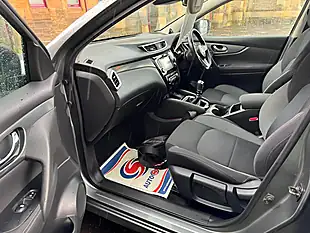 Used 2018 Nissan Qashqai N-Connecta Grey - Interior and Exterior details 17