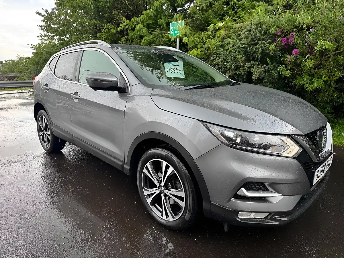 Used 2018 Nissan Qashqai N-Connecta Grey - Interior and Exterior details 2