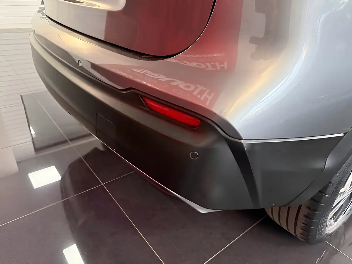Used 2018 Nissan Qashqai N-Connecta Grey - Interior and Exterior details 8