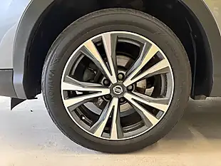 Used 2018 Nissan Qashqai N-Connecta Grey - Interior and Exterior details 9
