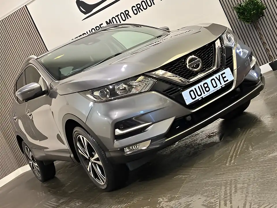 Used 2018 Nissan Qashqai N-Connecta Grey - Interior and Exterior details 10