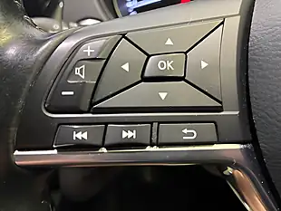 Used 2018 Nissan Qashqai N-Connecta Grey - Interior and Exterior details 14