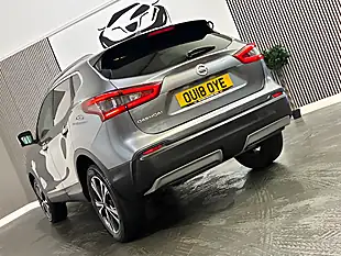 Used 2018 Nissan Qashqai N-Connecta Grey - Interior and Exterior details 7