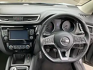 Used 2018 Nissan Qashqai N-Connecta Grey - Interior and Exterior details 16