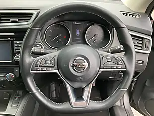Used 2018 Nissan Qashqai N-Connecta Grey - Interior and Exterior details 17