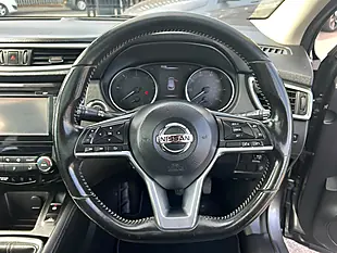 Used 2018 Nissan Qashqai N-Connecta Grey - Interior and Exterior details 16