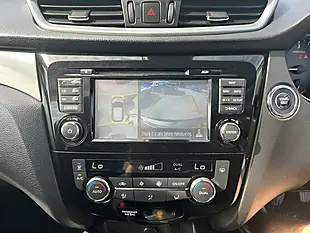 Used 2018 Nissan Qashqai N-Connecta Grey - Interior and Exterior details 17