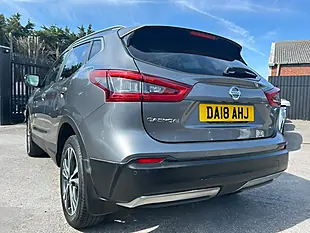 Used 2018 Nissan Qashqai N-Connecta Grey - Interior and Exterior details 4