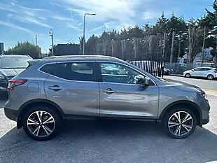 Used 2018 Nissan Qashqai N-Connecta Grey - Interior and Exterior details 7