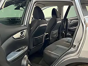 Used 2018 Nissan Qashqai N-Connecta Grey - Interior and Exterior details 17