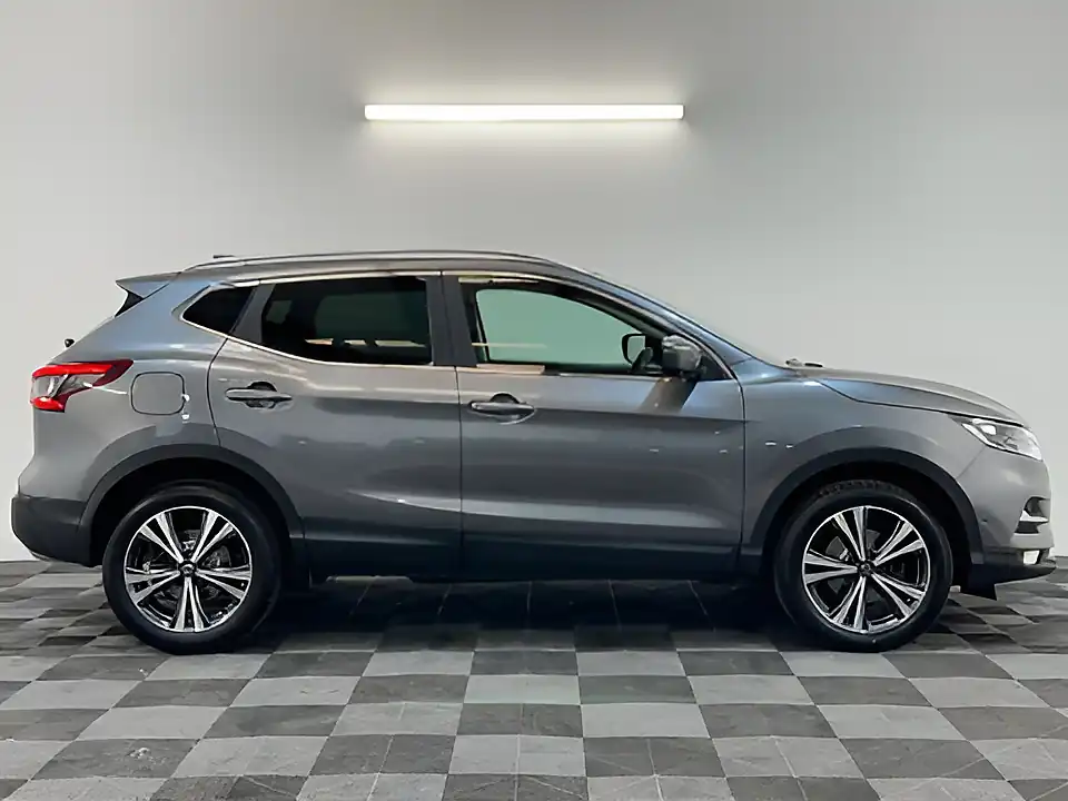Used 2018 Nissan Qashqai N-Connecta Grey - Interior and Exterior details 2