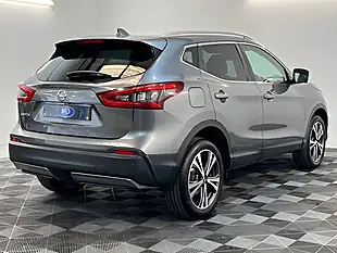 Used 2018 Nissan Qashqai N-Connecta Grey - Interior and Exterior details 3