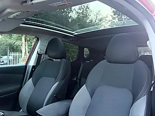Used 2018 Nissan Qashqai N-Connecta Red - Interior and Exterior details 17