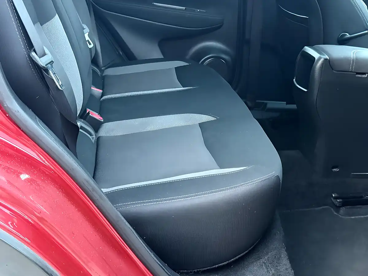 Used 2018 Nissan Qashqai N-Connecta Red - Interior and Exterior details 19